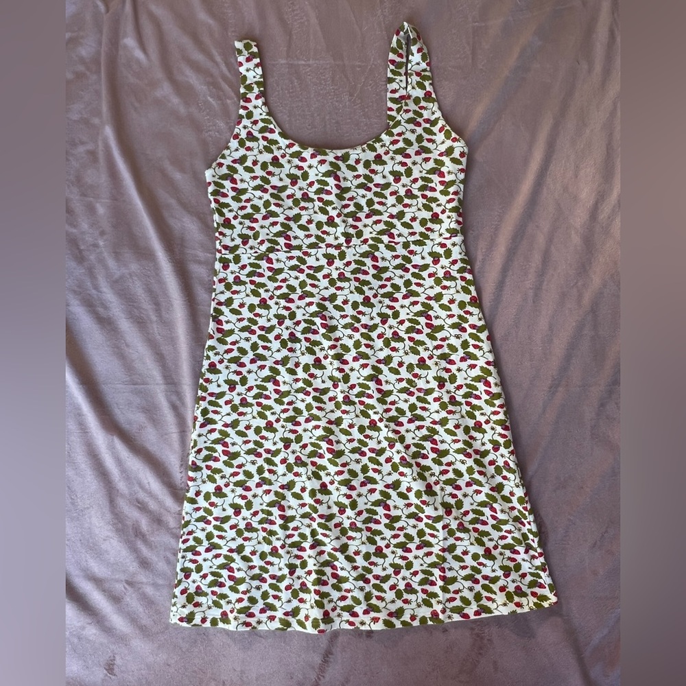 Brandy Melville Rare Ellen Strawberry and Vines Mini Dress Small